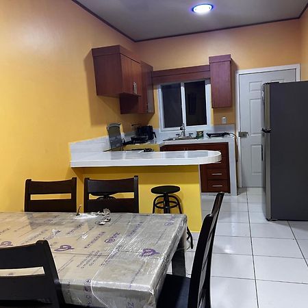 Enjoy This Vacation Home Close To The Beach! La Ceiba Kültér fotó